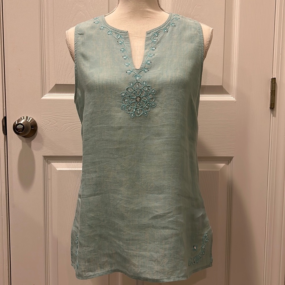 Christopher & Banks size small blue top